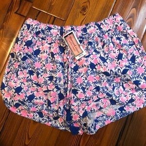 Vineyard Vines Women’s shorts NWT